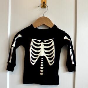 NEW Baby GAP Skeleton 2-Piece Pajamas - 6-12 Mo
